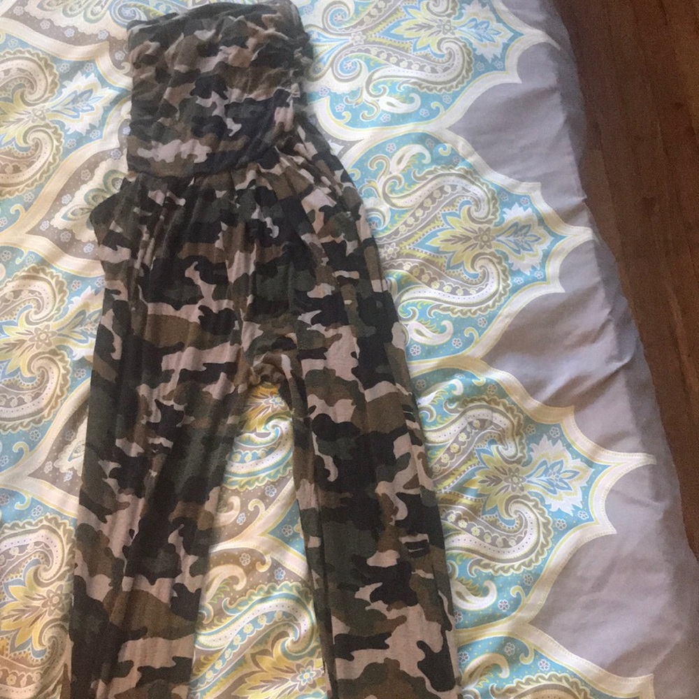 Hearts & Hips small Navy camouflage halter jumper